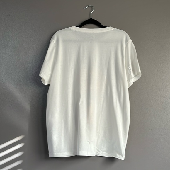 🆕 Disney Snow White Graphic T-Shirt - Picture 2 of 3